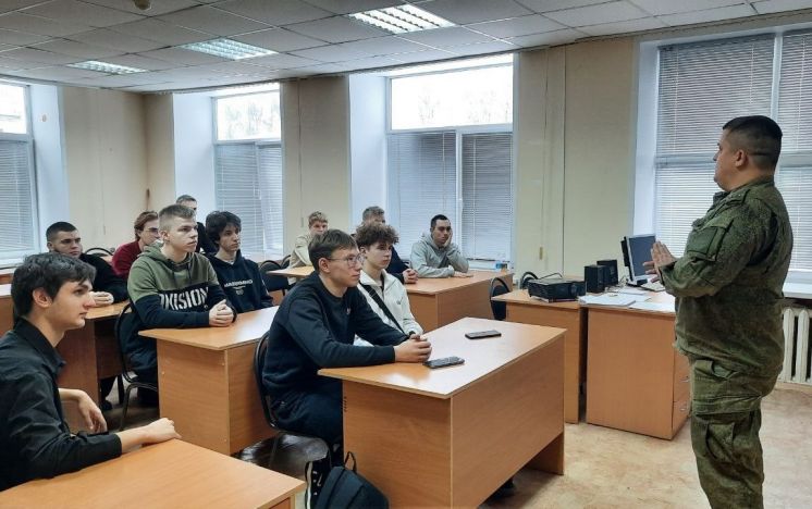 Встреча студентов с представителем военного комиссариата