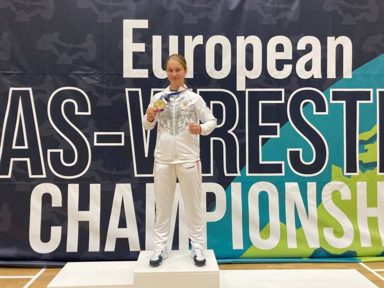 Студентка Владимирского аграрного колледжа стала чемпионкой Европы по мас-рестлингу